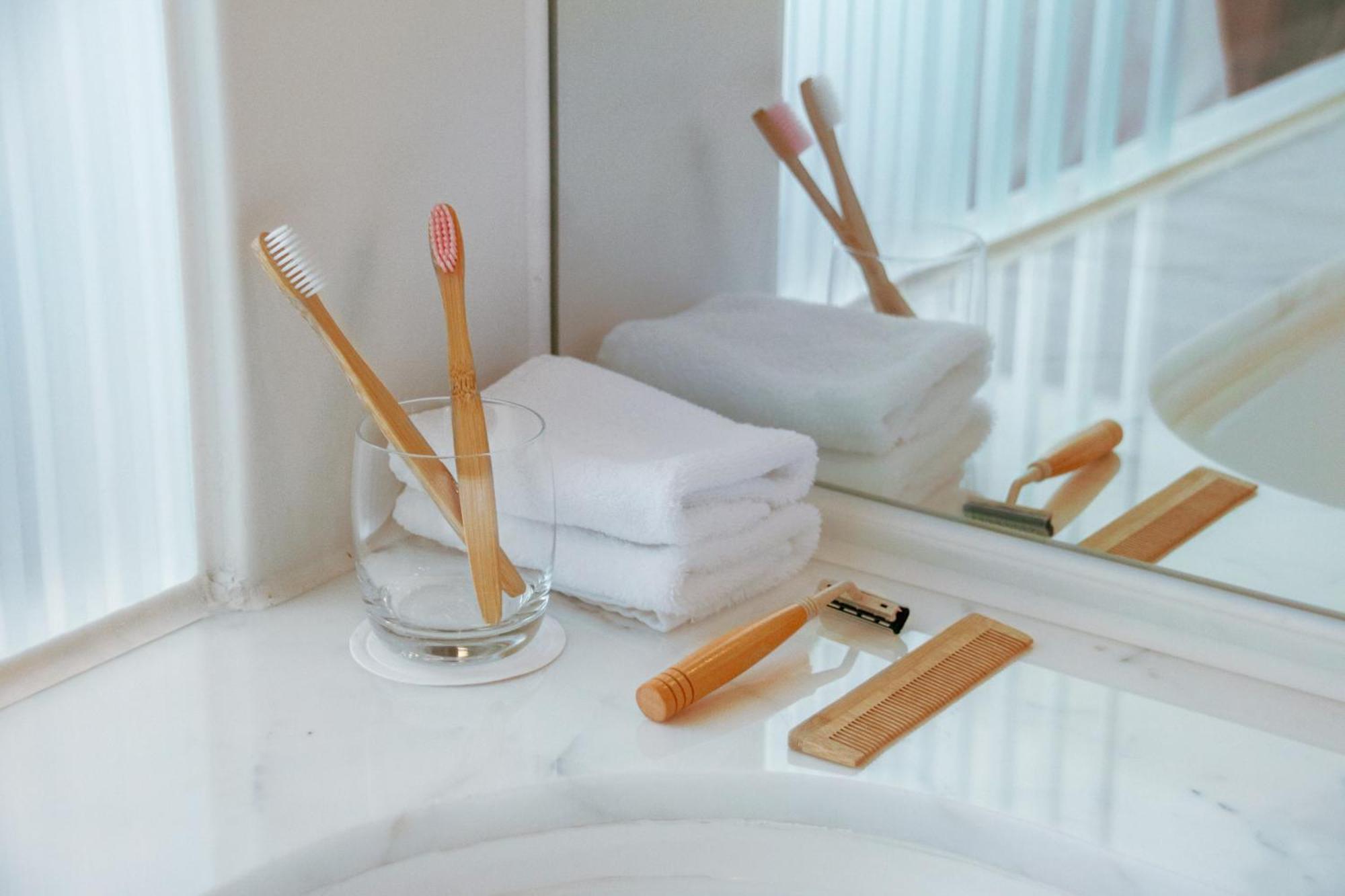 Cordis, Hong Kong Hotel Eksteriør billede Bamboo toothbrush